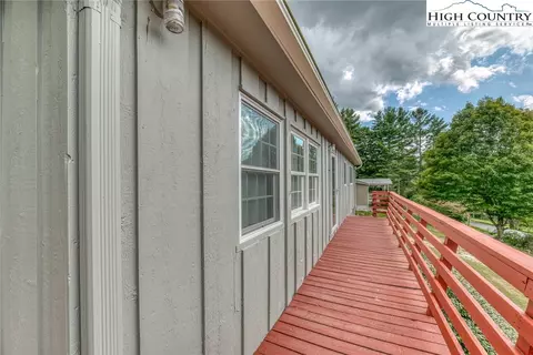 165 Apache St, Newland, NC 28657 photo 38