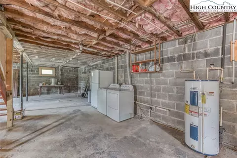 165 Apache St, Newland, NC 28657 photo 23