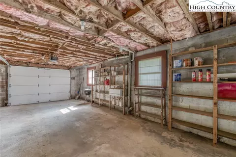 165 Apache St, Newland, NC 28657 photo 20