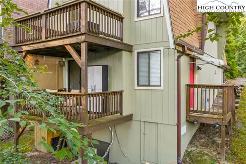 102 Hemlock Hill Dr UNIT C, Banner Elk, NC 28604