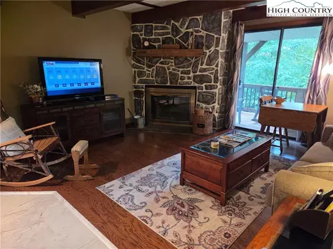 24 Laurel Dr #C, Banner Elk, NC 28604
