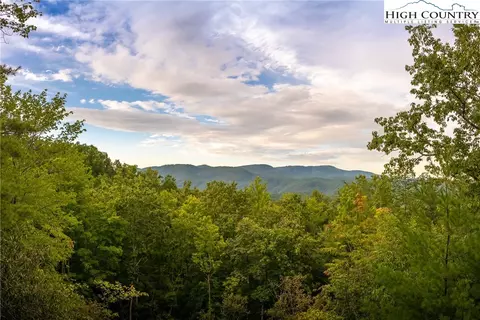 223 Red Cedar Rd, Boone, NC 28607
