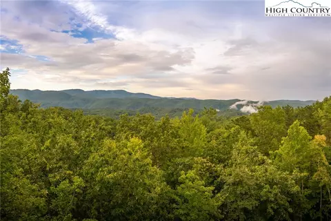 223 Red Cedar Rd, Boone, NC 28607 photo 2
