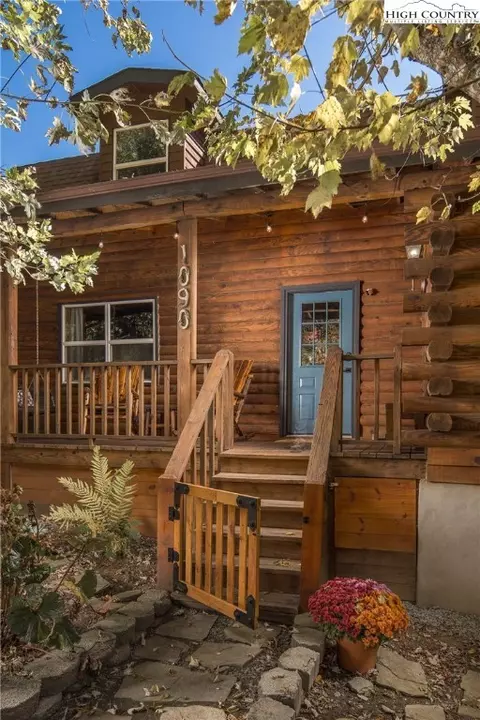 1090 Horse Bottom Rd, Banner Elk, NC 28604