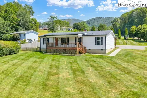 668 Mabel School Rd, Zionville, NC 28698