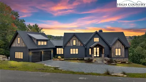 72 Raptor Ct, Banner Elk, NC 28604