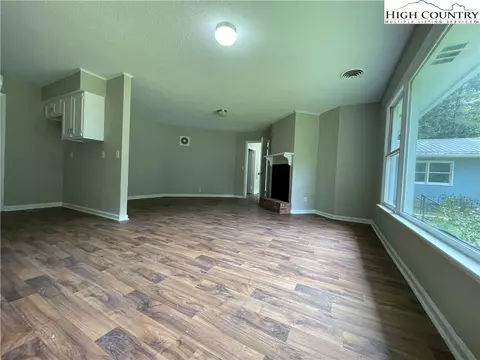 Living - 274 Bryan Davis Rd, Creston, NC 28615 photo 6 of 8
