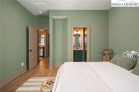 Bedroom - 216 Greenbriar Rd, Beech Mountain, NC 28604 photo 8 of 14