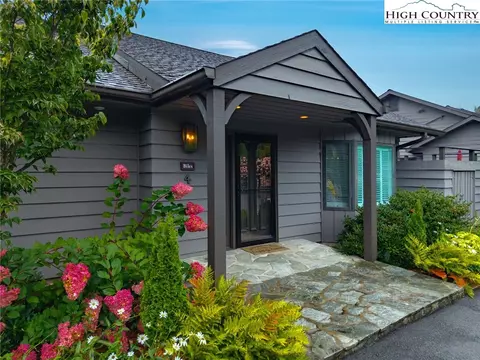 909 Wonderland Trl #A 4, Blowing Rock, NC 28605
