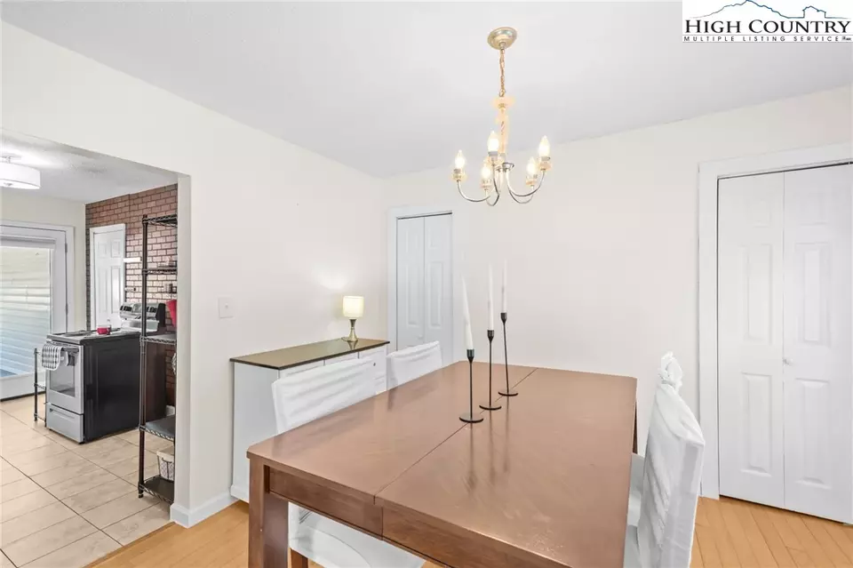 Dining - 806 Lower Creek Dr, Lenoir, NC 28645 photo 2 of 2