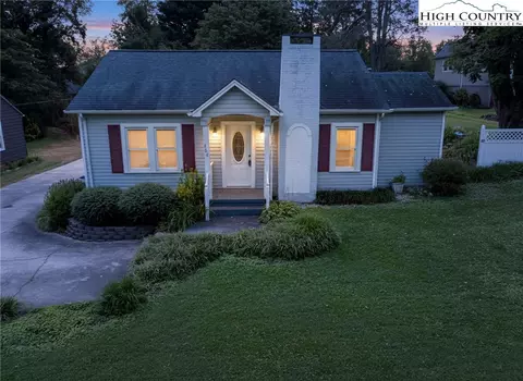 Exterior - 806 Lower Creek Dr, Lenoir, NC 28645 photo 1 of 13