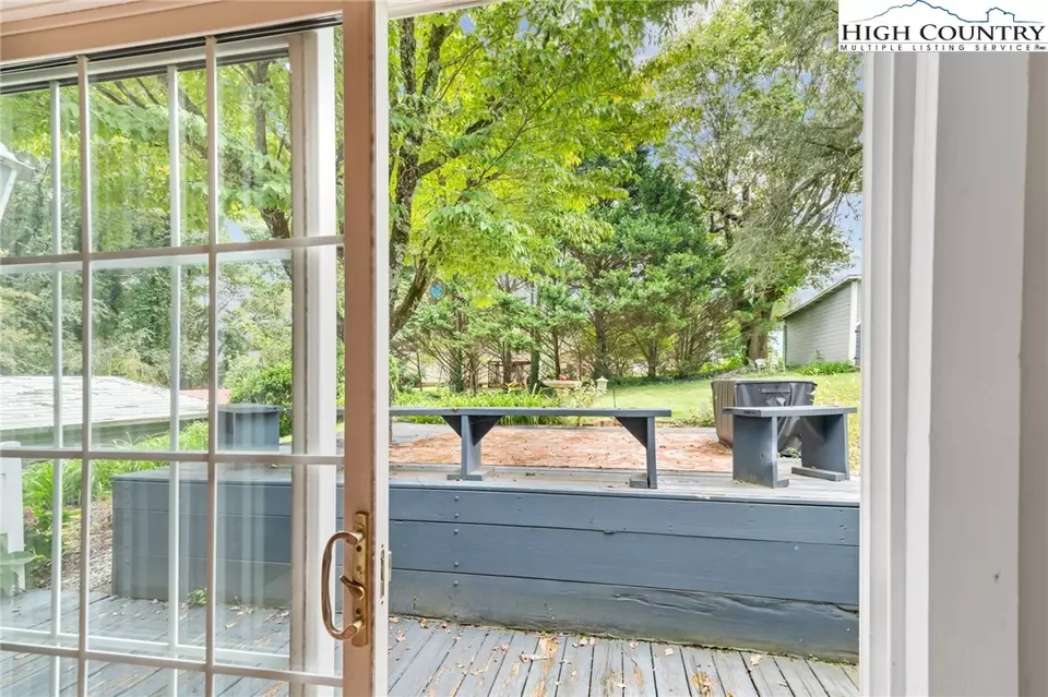 Exterior - 806 Lower Creek Dr, Lenoir, NC 28645 photo 13 of 13