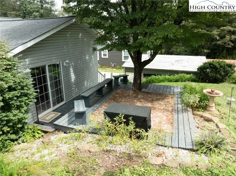 Exterior - 806 Lower Creek Dr, Lenoir, NC 28645 photo 9 of 13