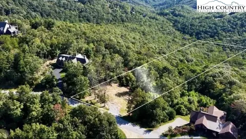 368 Reynolds Pkwy, Boone, NC 28607