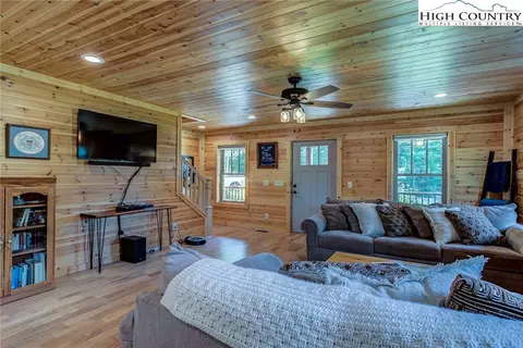 1210 Staghorn Rd, Purlear, NC 28665 photo 13