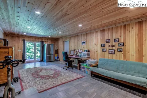 1210 Staghorn Rd, Purlear, NC 28665 photo 29