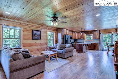 1210 Staghorn Rd, Purlear, NC 28665 photo 16
