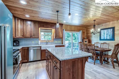 1210 Staghorn Rd, Purlear, NC 28665 photo 19