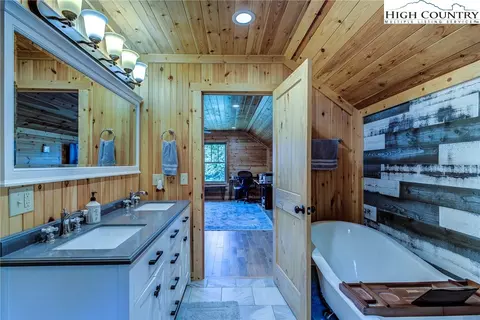 1210 Staghorn Rd, Purlear, NC 28665 photo 36