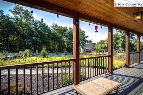 1210 Staghorn Rd, Purlear, NC 28665 photo 8