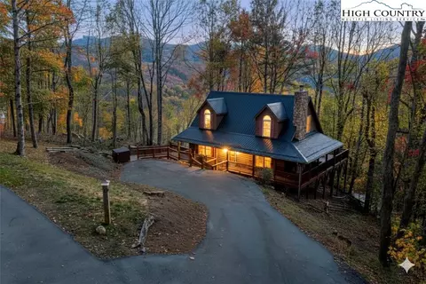 610 Highland Dr, Banner Elk, NC 28604