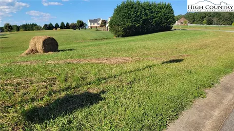 lot301 216 Canterbury Dr, North Wilkesboro, NC 28659