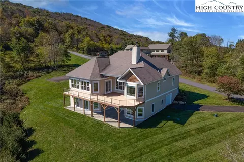 175 Boone Ridge Ln, Boone, NC 28607