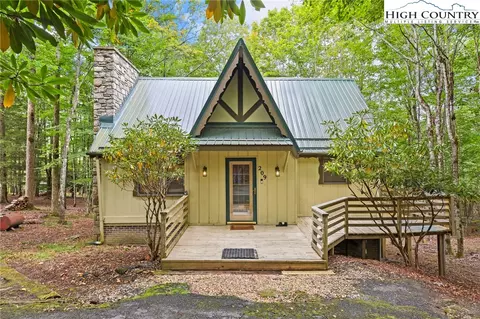 209 Tamarack Rd, Beech Mountain, NC 28604