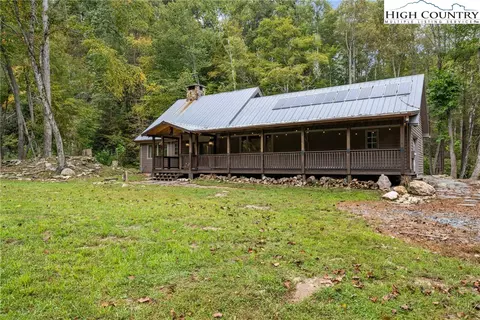 Exterior - 812 Jakes Mountain Rd, Deep Gap, NC 28618 photo 4 of 7