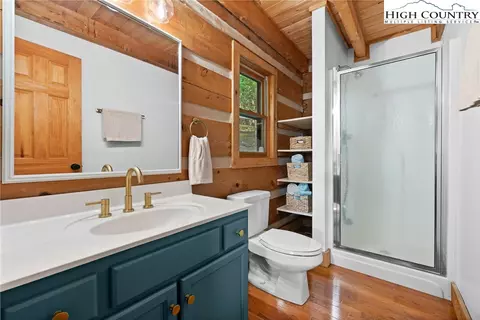 Bath - 368 Wildcat Estates Dr, Deep Gap, NC 28618 photo 3 of 3