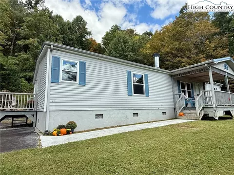 304 The Mulberry Cove Rd, Boone, NC 28607