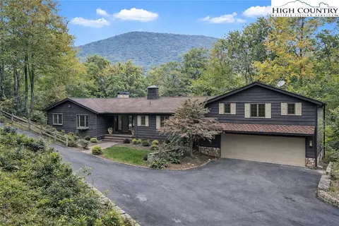 491 Mountain Aire Ln, West Jefferson, NC 28694