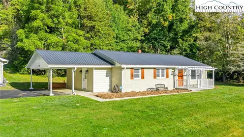 608 Mountain Ave, West Jefferson, NC 28694