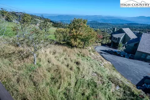 104 Beechtop Rd, Beech Mountain, NC 28604 photo 6