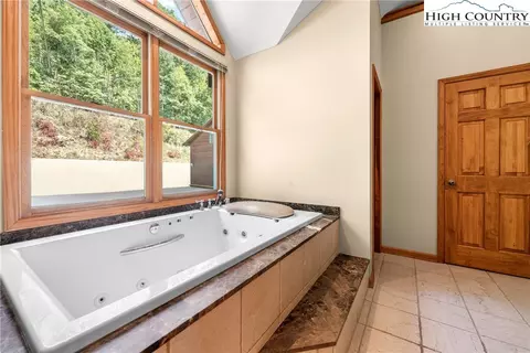 Bath - 342 Locust Gap Rd, Vilas, NC 28692 photo 2 of 4