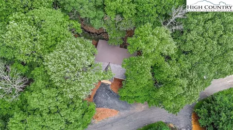 1403 Tomahawk Dr, Todd, NC 28684 photo 7