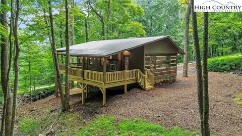 1403 Tomahawk Dr, Todd, NC 28684 photo 8