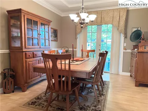Dining - 175 Olive Ridge Dr, Crumpler, NC 28617 photo 3 of 4