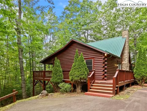 144 Highland Cove Rd, West Jefferson, NC 28694