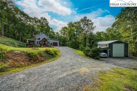 146 Spring Dipper Dr, West Jefferson, NC 28694