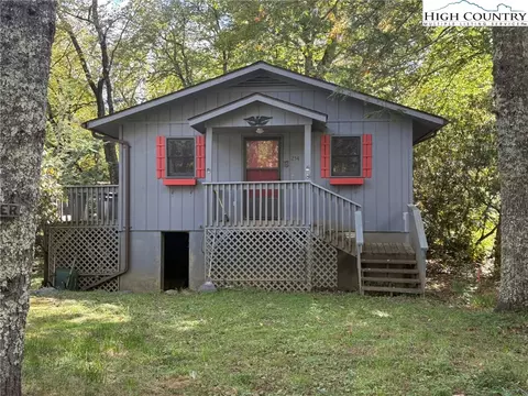 254 River Rd, Newland, NC 28657