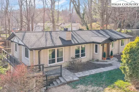 668 Dogwood Rd, Boone, NC 28607