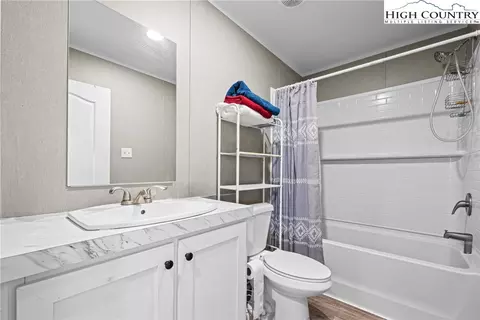 Bath - 224 234 Laurel Gap Ridge Rd, Boone, NC 28607 photo 6 of 6