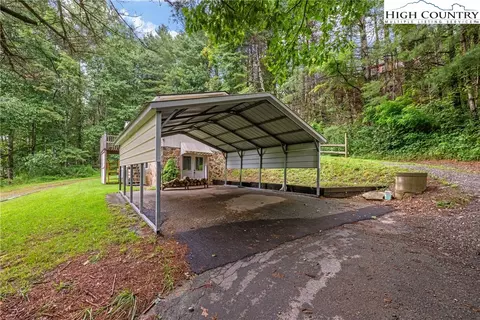 Exterior - 224 234 Laurel Gap Ridge Rd, Boone, NC 28607 photo 2 of 5