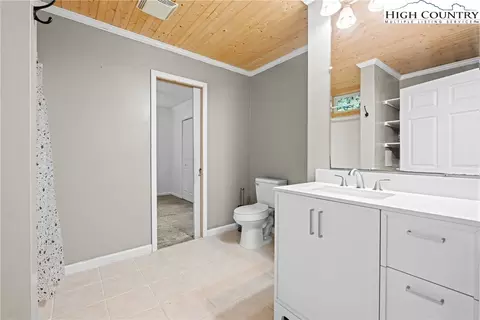 Bath - 224 234 Laurel Gap Ridge Rd, Boone, NC 28607 photo 1 of 6
