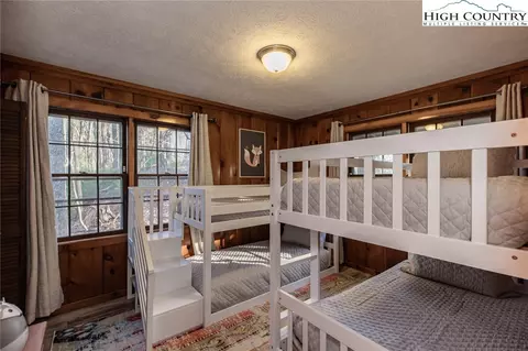Bedroom - 107 Buckshot Ridge Rd, Deep Gap, NC 28618 photo 3 of 6