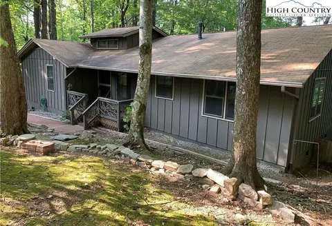 107 Buckshot Ridge Rd, Deep Gap, NC 28618