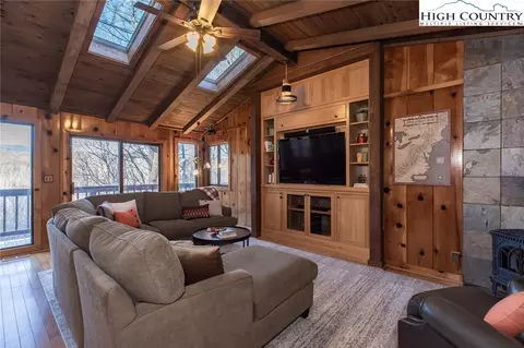Living - 107 Buckshot Ridge Rd, Deep Gap, NC 28618 photo 3 of 4