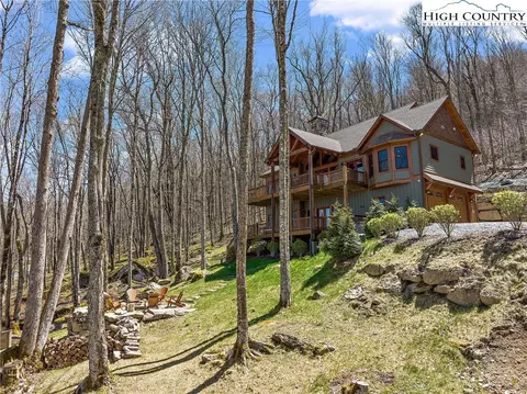 358 Eagle Springs Trl, Banner Elk, NC 28604