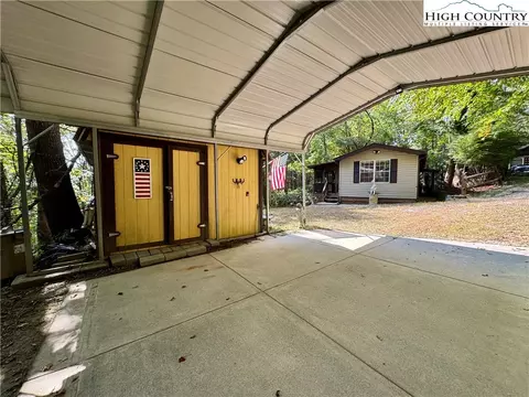 Exterior - 496 Laurelwood Ln, Boone, NC 28607 photo 14 of 17